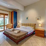 Beachfront Armonia In Porto Hydra By Goutos Villa *