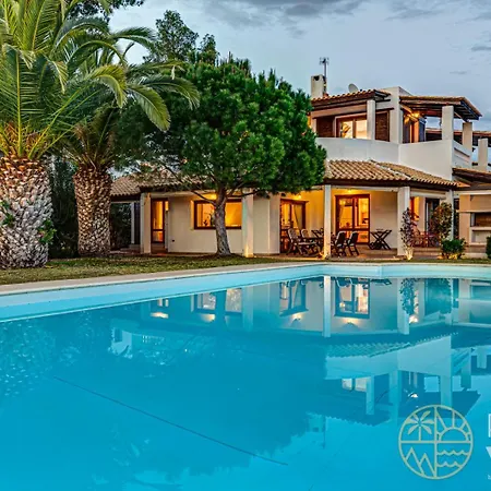 Villa Beachfront Armonia In Porto Hydra By Goutos Rozaiika