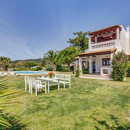 Beachfront Armonia In Porto Hydra By Goutos Villa *
