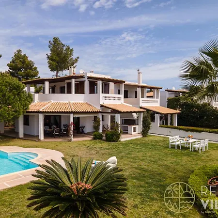 Vila Beachfront Armonia In Porto Hydra By Goutos