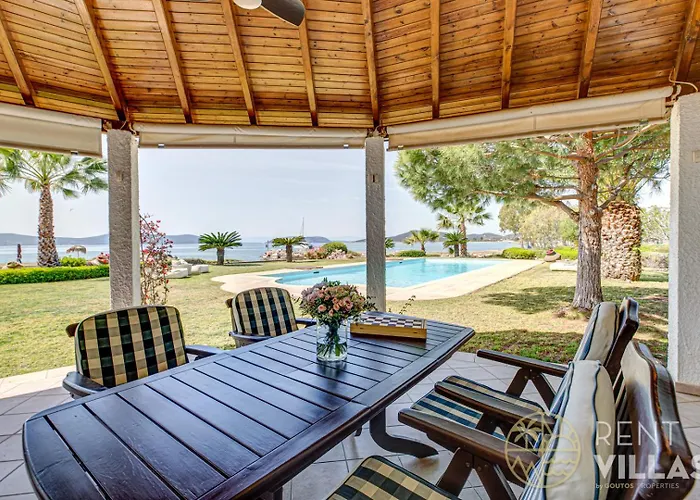 Beachfront Armonia In Porto Hydra By Goutos Вилла