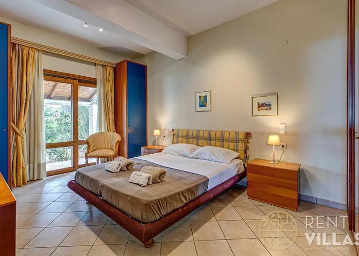 Beachfront Armonia In Porto Hydra By Goutos Вилла *